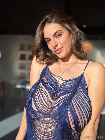 Full leaked Alexa pearl private onlyfans photo