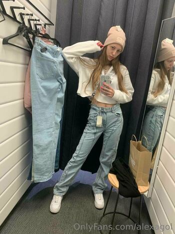 Full leaked Alexagol private onlyfans photo