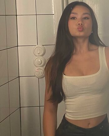 Full leaked Alexandra carlsson page private onlyfans photo