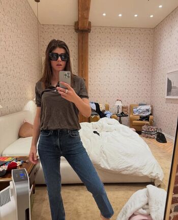 Full leaked Alexandra daddario private onlyfans photo