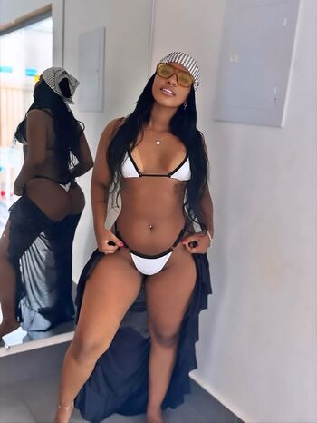Full leaked Alexia soares private onlyfans photo
