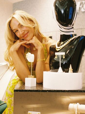 Full leaked Alexis ren  page private onlyfans photo