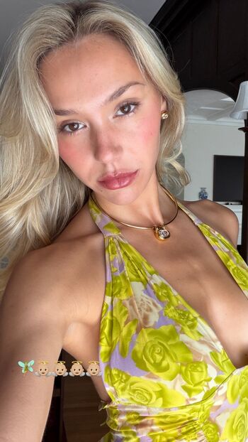 Full leaked Alexis ren  page private onlyfans photo