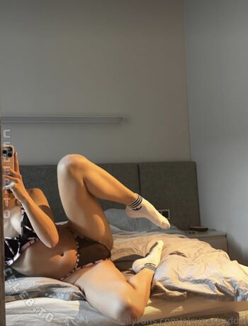 Full leaked Aleynabaddie  page private onlyfans photo