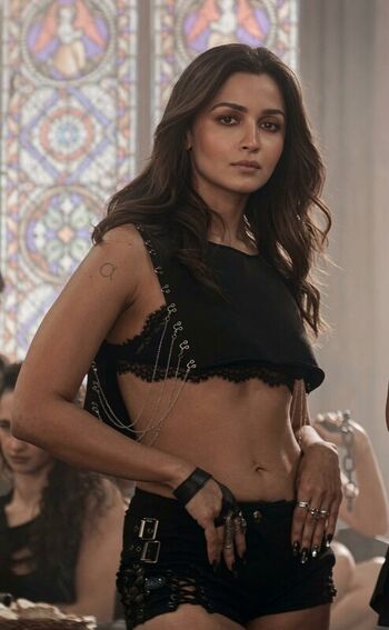 Full leaked Alia bhatt private onlyfans photo