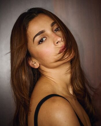 Full leaked Alia bhatt private onlyfans photo