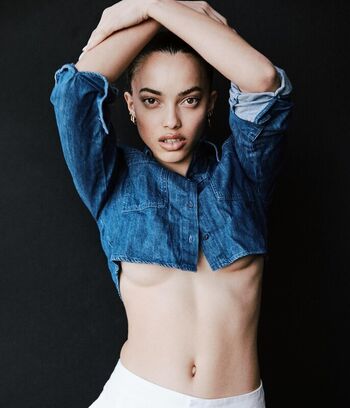 Full leaked Aliana king page private onlyfans photo