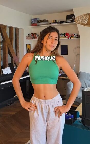 Full leaked Alice brunswick private onlyfans photo