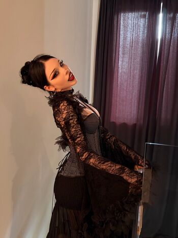 Full leaked Alice delish page private onlyfans photo