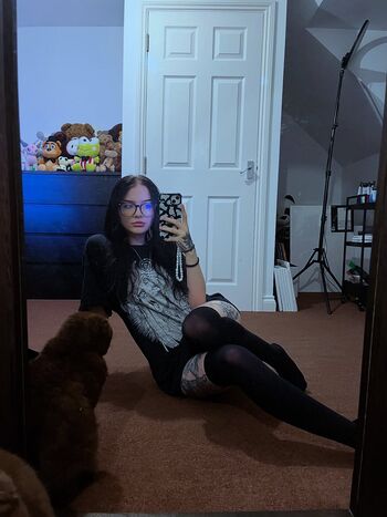 Full leaked Alice hez private onlyfans photo