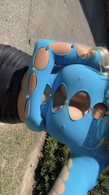 Full leaked Aliceinwonderland private onlyfans photo