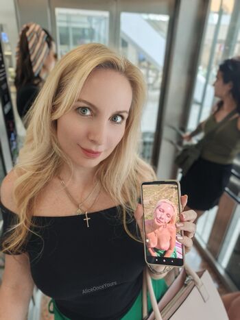 Full leaked Aliceonceyours private onlyfans photo