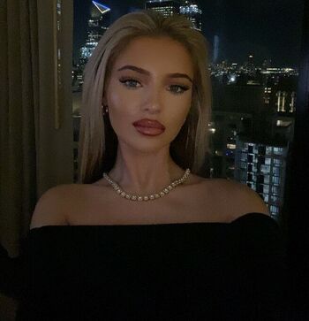 Alicia Johnston