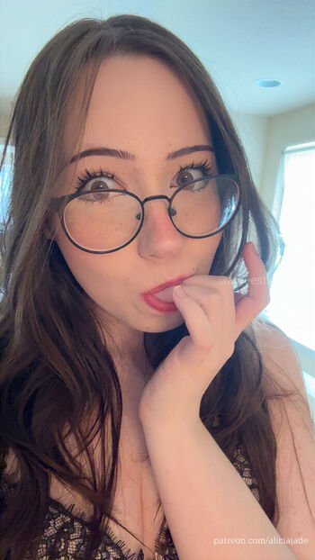Full leaked Aliciajade page private onlyfans photo