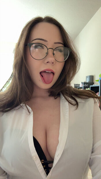 Full leaked Aliciajade page private onlyfans photo