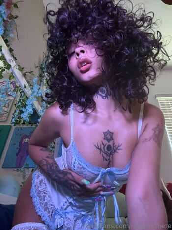 Full leaked Aliengirl private onlyfans photo