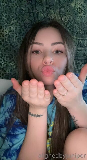 Full leaked Alignedbykarissa private onlyfans photo