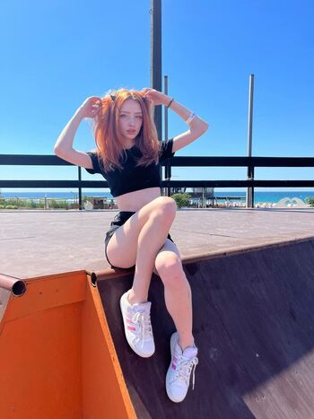 Full leaked Alinalal private onlyfans photo