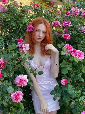 Full leaked Alinalal page private onlyfans photo