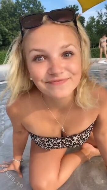 Full leaked Alinamour private onlyfans photo