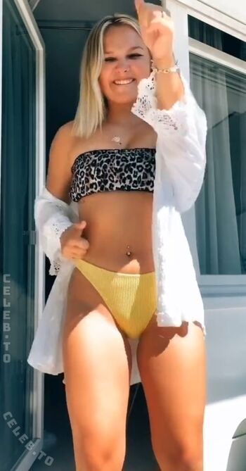 Full leaked Alinamour private onlyfans photo