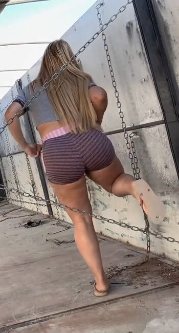 Full leaked Aline fuchter ouriques page private onlyfans photo