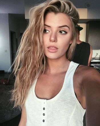 Full leaked Alissa violet page private onlyfans photo