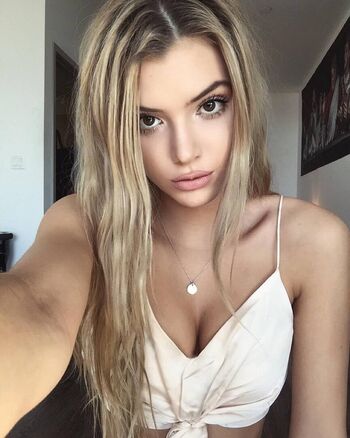 Full leaked Alissa violet private onlyfans photo