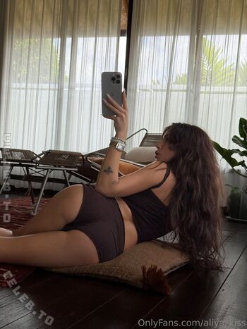 Full leaked Aliya almz private onlyfans photo