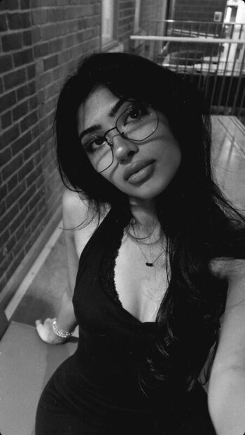Full leaked Aliza shan private onlyfans photo