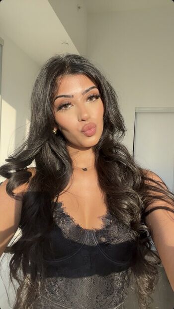 Full leaked Aliza shan private onlyfans photo