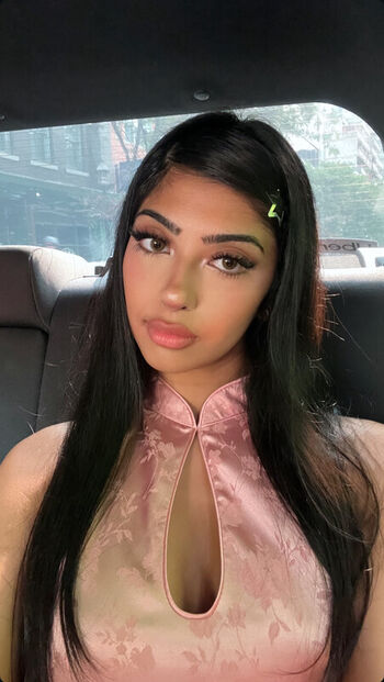 Full leaked Aliza shan private onlyfans photo