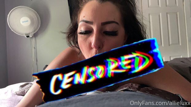 Full leaked Allieluxx private onlyfans photo