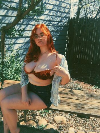 Full leaked Allisonivyx private onlyfans photo