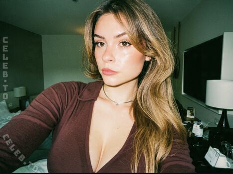 Full leaked Alltimeleah private onlyfans photo
