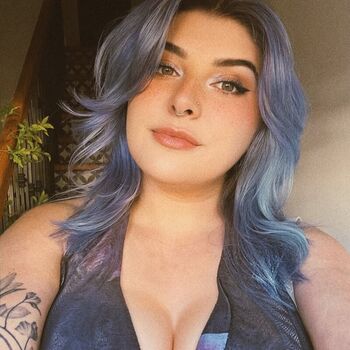 Full leaked Alluux private onlyfans photo