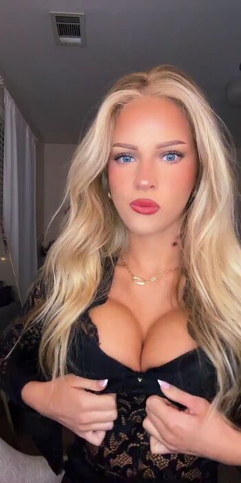 Full leaked Allyn wood private onlyfans photo