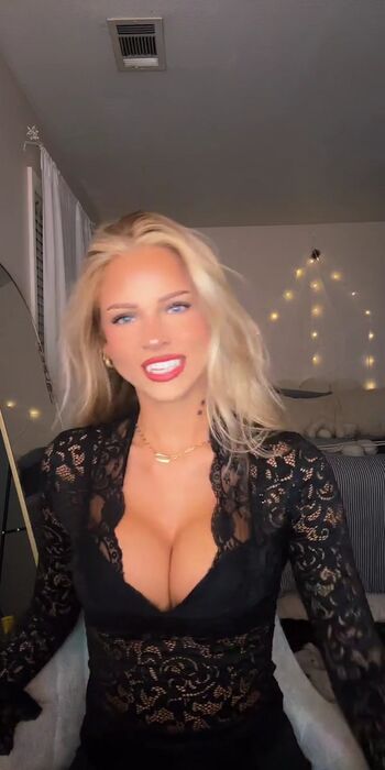 Full leaked Allyn wood private onlyfans photo