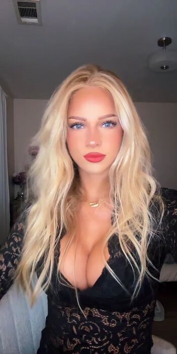 Full leaked Allyn wood private onlyfans photo