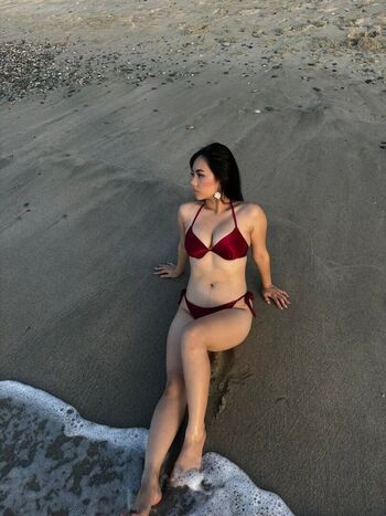 Full leaked Allysa amogues page private onlyfans photo