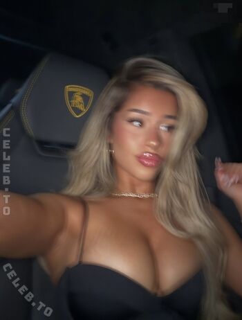 Full leaked Almira azemi private onlyfans photo