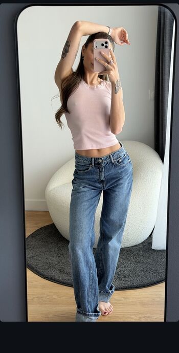 Full leaked Aly lucie private onlyfans photo