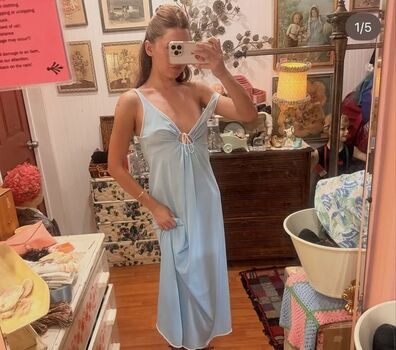Full leaked Alyabbott private onlyfans photo
