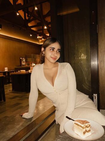 Full leaked Alyabroziouz private onlyfans photo