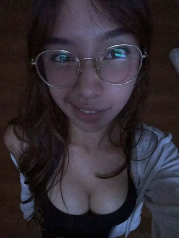 Full leaked Alyanicutie private onlyfans photo