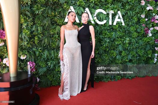 Full leaked Alycia debnam carey page private onlyfans photo