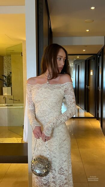 Full leaked Alycia debnam carey page private onlyfans photo