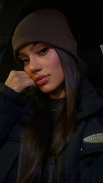 Full leaked Alysiairi private onlyfans photo