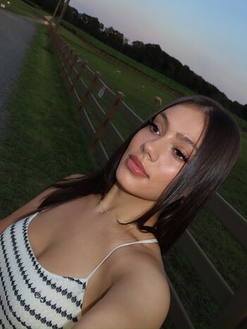 Full leaked Alysiairi private onlyfans photo