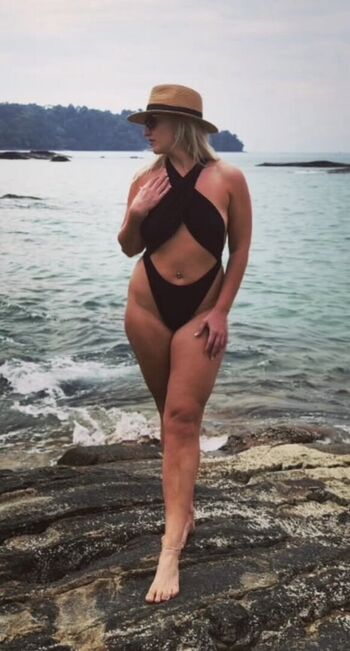 Full leaked Alyssa frysinger page private onlyfans photo